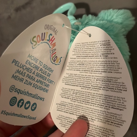 Joelle clip fuzzy belly and flower teal Bigfoot squishmallow clip - Picture 4 of 5